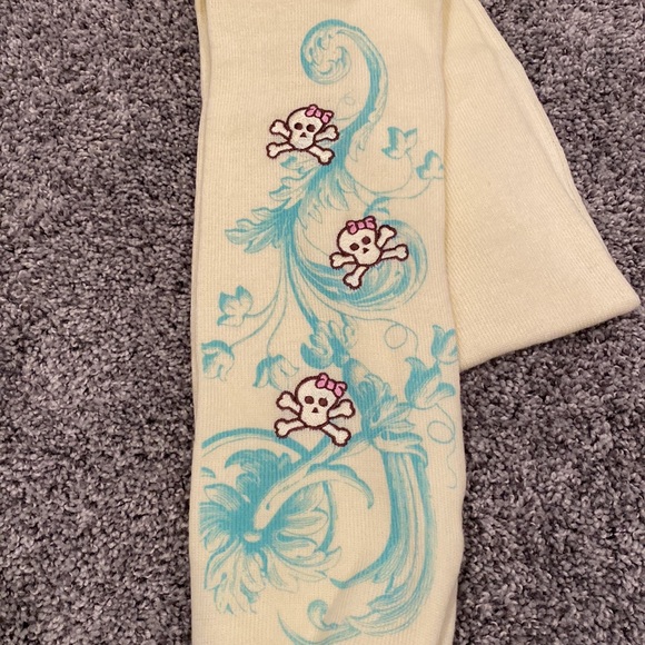 Pink Cookie Skull Hat and Scarf Set - Picture 6 of 13